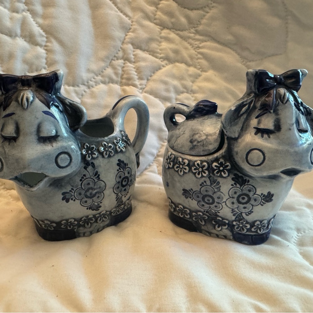 Charming Blue and White Ceramic Cow Creamer Set